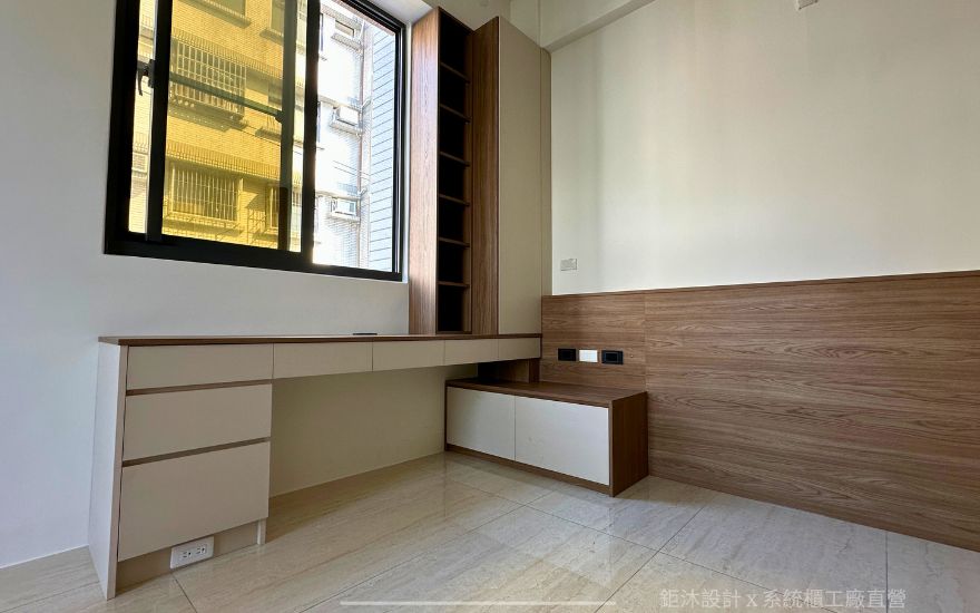 床頭背牆及間接照明近景