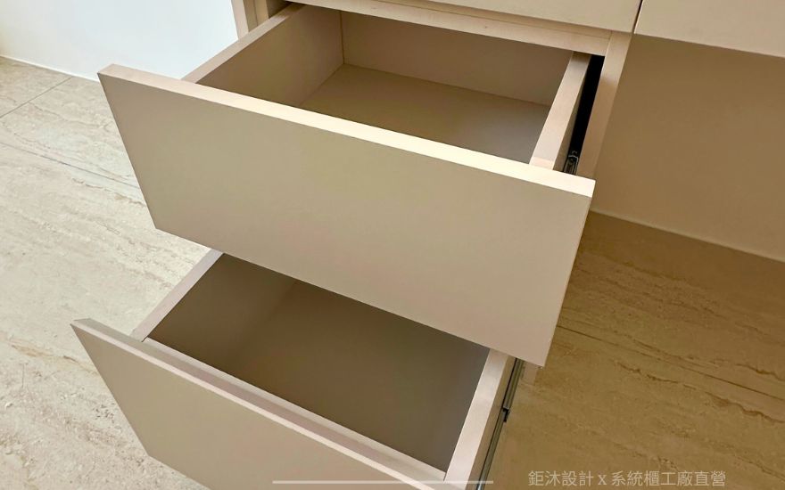 床頭櫃/臥榻抽屜細節